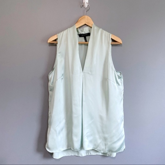 Robert Rodriguez Tops - Robert Rodriguez Satin Emilia Inverted Front Pleat Top Green Size L Sleeveless